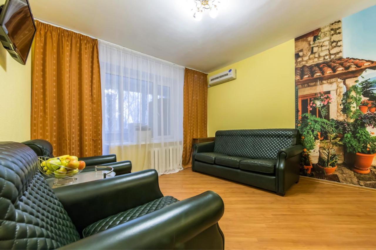 Sunny 2-Rooms Apartment For 2-6 People On Pechersk Near Kiev-Pechersk Lavra, Central Metro Station, Restaurants, Supermarkets Buitenkant foto